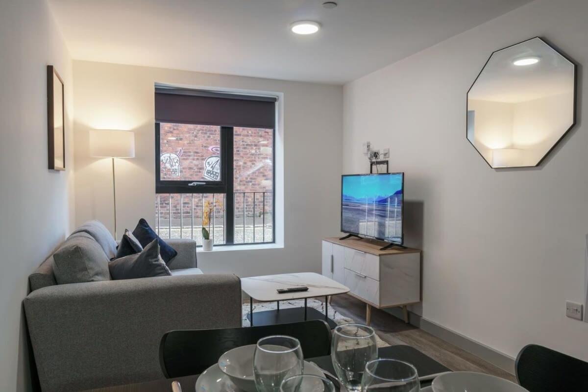 Contemporary 1 Bed Apartment In Liverpool Centre Экстерьер фото